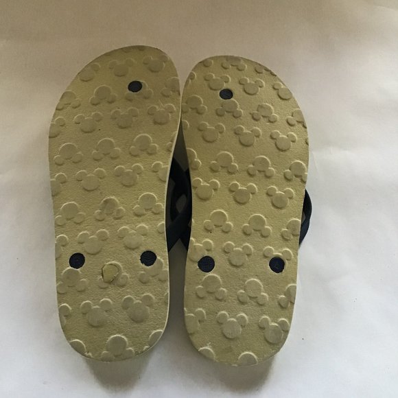 Mickey Mouse men's flip flops size 8-9 - Picture 4 of 6